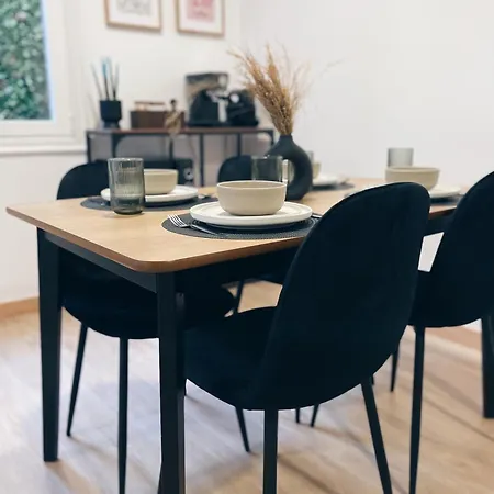 Apartamento Con Terraza En El Centro De *