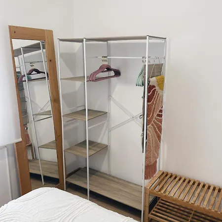 Con Terraza En El Centro De Виго