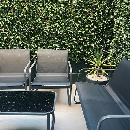 Con Terraza En El Centro De Виго